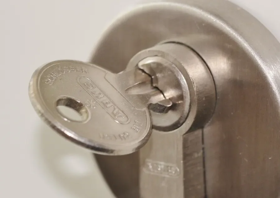 Key inserted in a door lock cylinder – when the key turns but your uPVC door won't open in Hastings, Locksmith Hastings guide